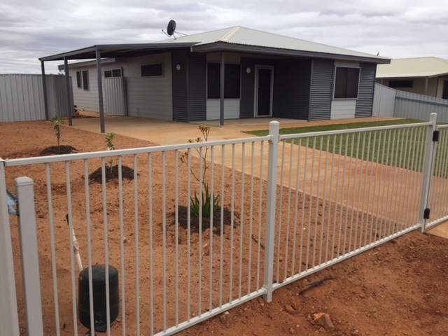 IMG 3288 Staff Housing - Wiluna 1